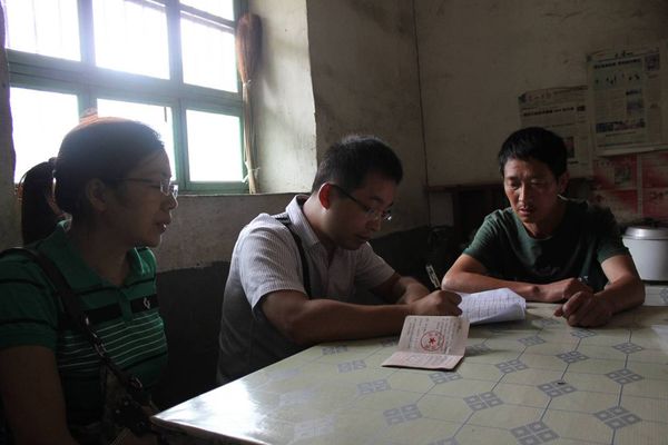 余传涨赴龙泉团市委挂职一年归来